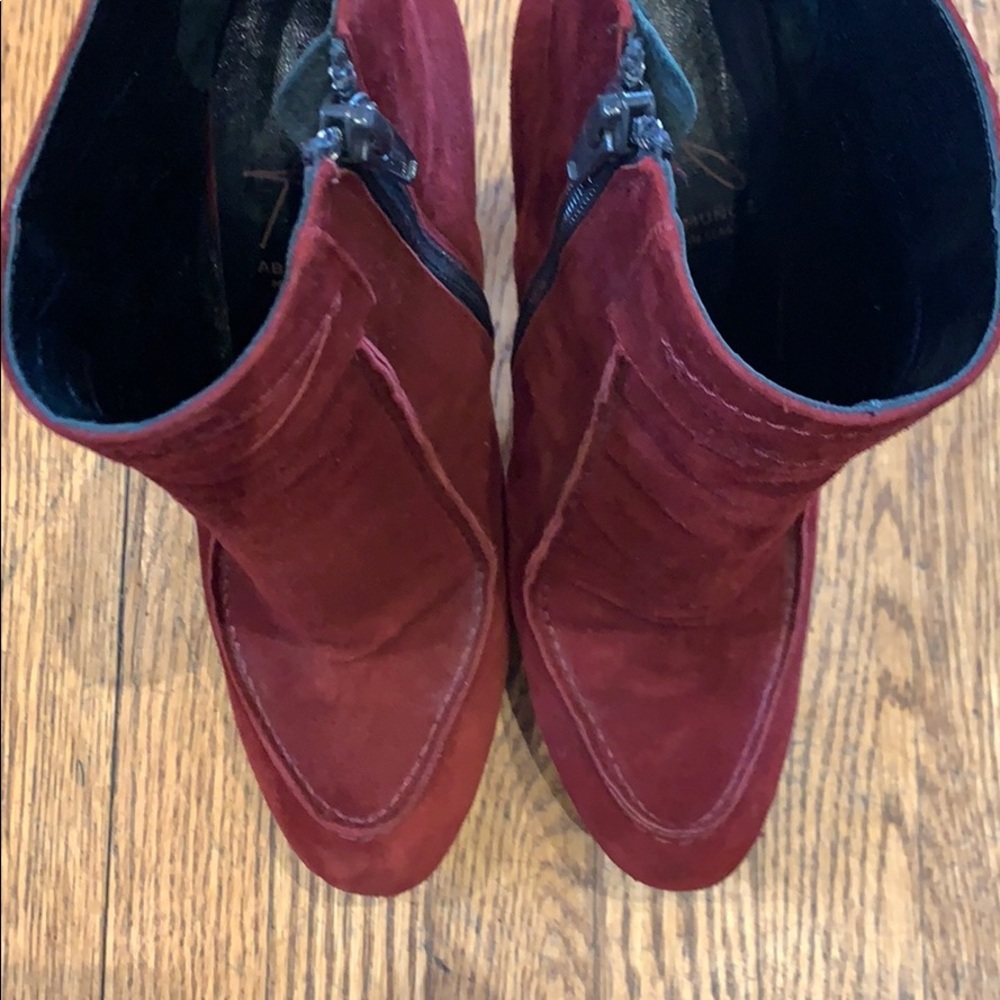 Abel Munoz Burgundy/Wine Suede Ankle Boots. - Picture 3 of 8
